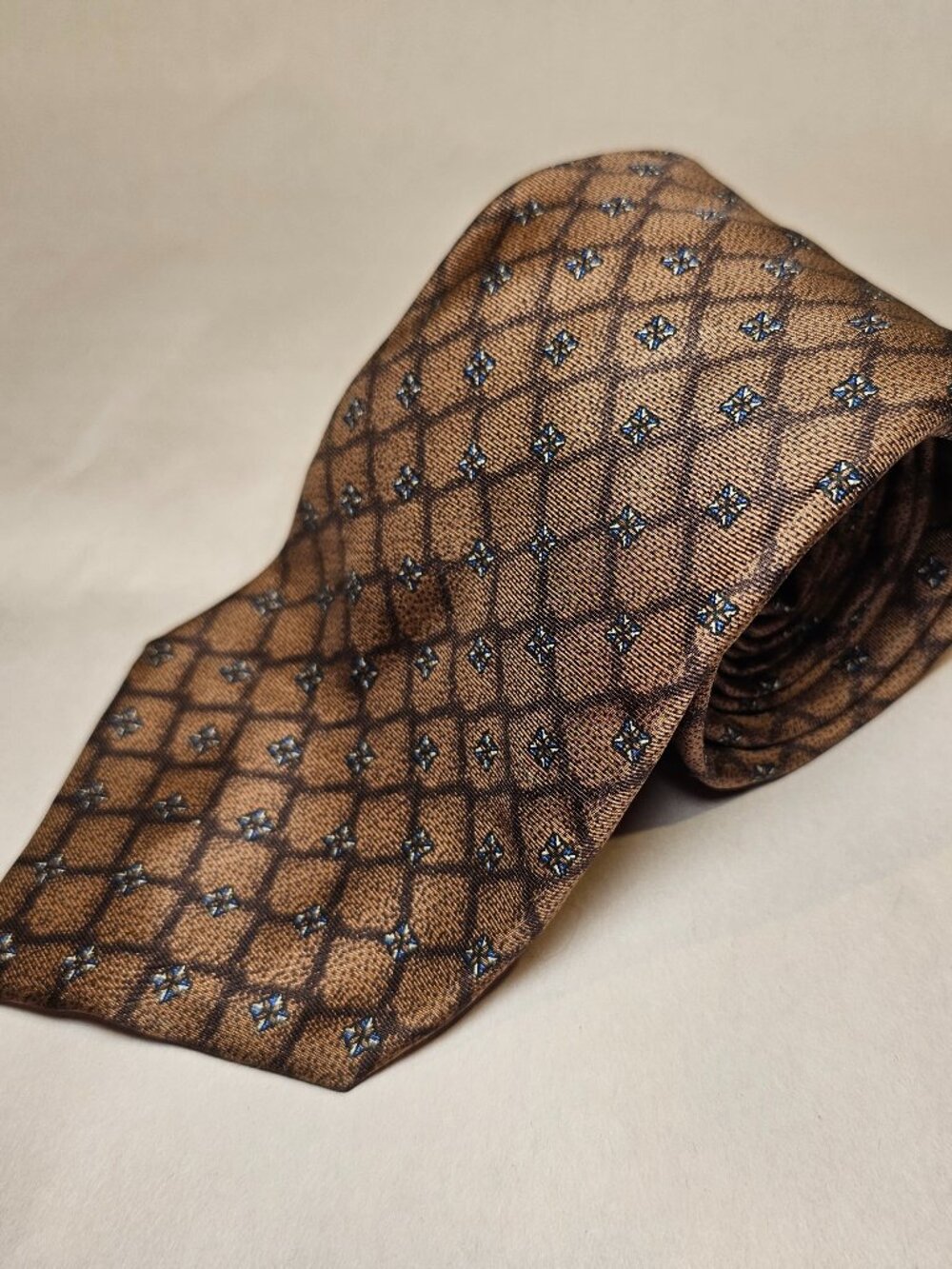 Vintage Givenchy Monsieur 100% Silk Tie Brown Diamond Made in Italy Designer